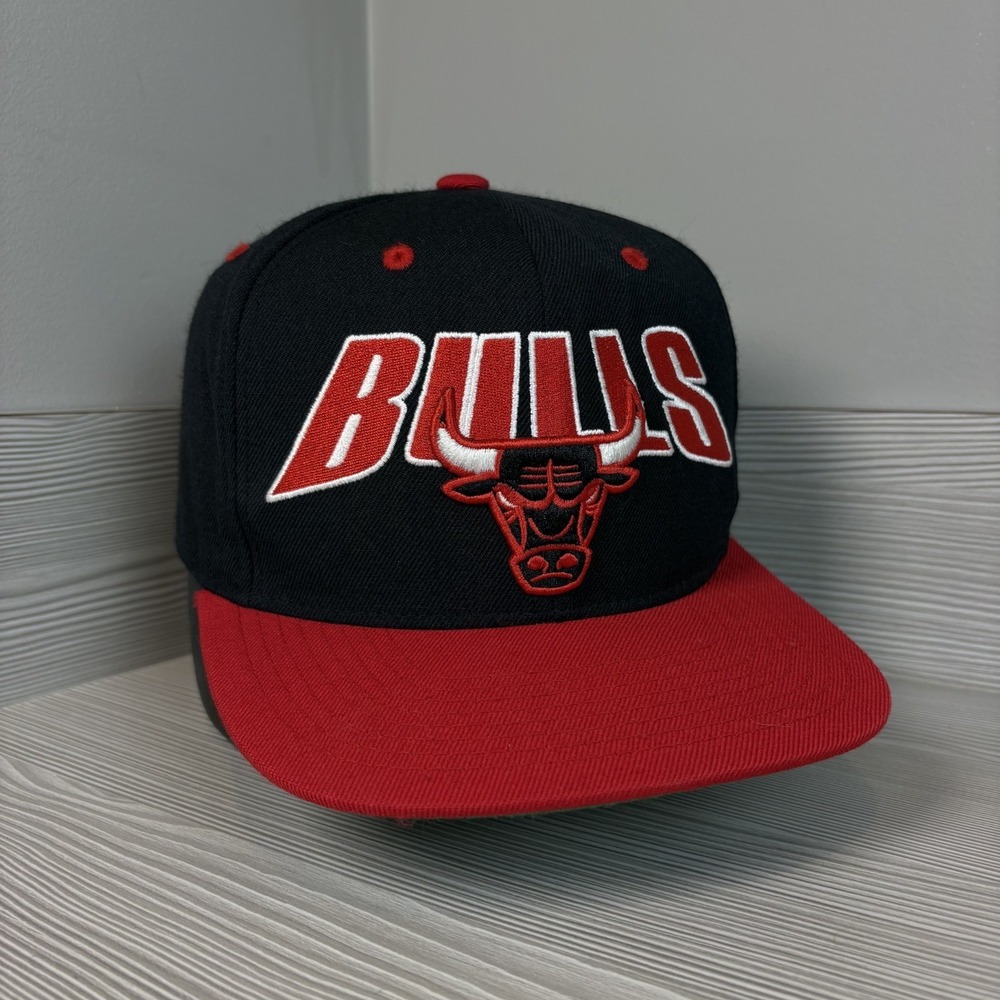 Chicago Bulls Mitchell Ness Hat Black Red Script Logo Cap Snapback Adjustable